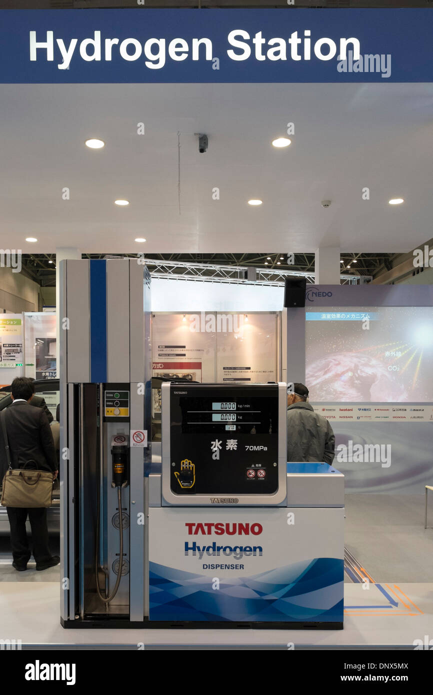 La station de pompage de carburant d'hydrogène pour le ravitaillement des voitures à pile à hydrogène au Salon de l'automobile 2013 au Japon Banque D'Images