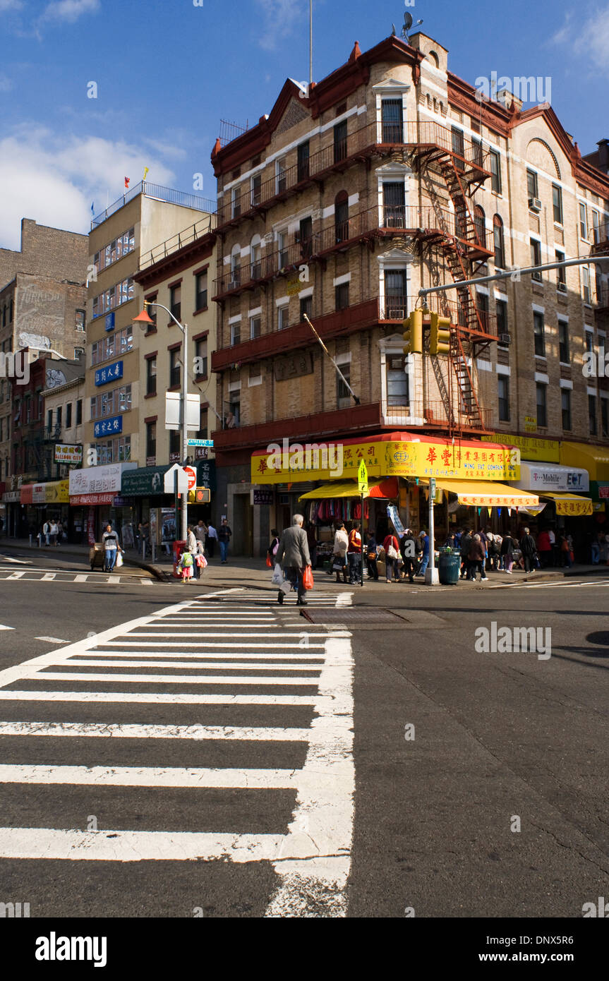 Chinatown : Comme d'autres quartiers appelé Chinatown dans les États-Unis, le quartier Chinatown de Manhattan est une minorité ethnique Banque D'Images