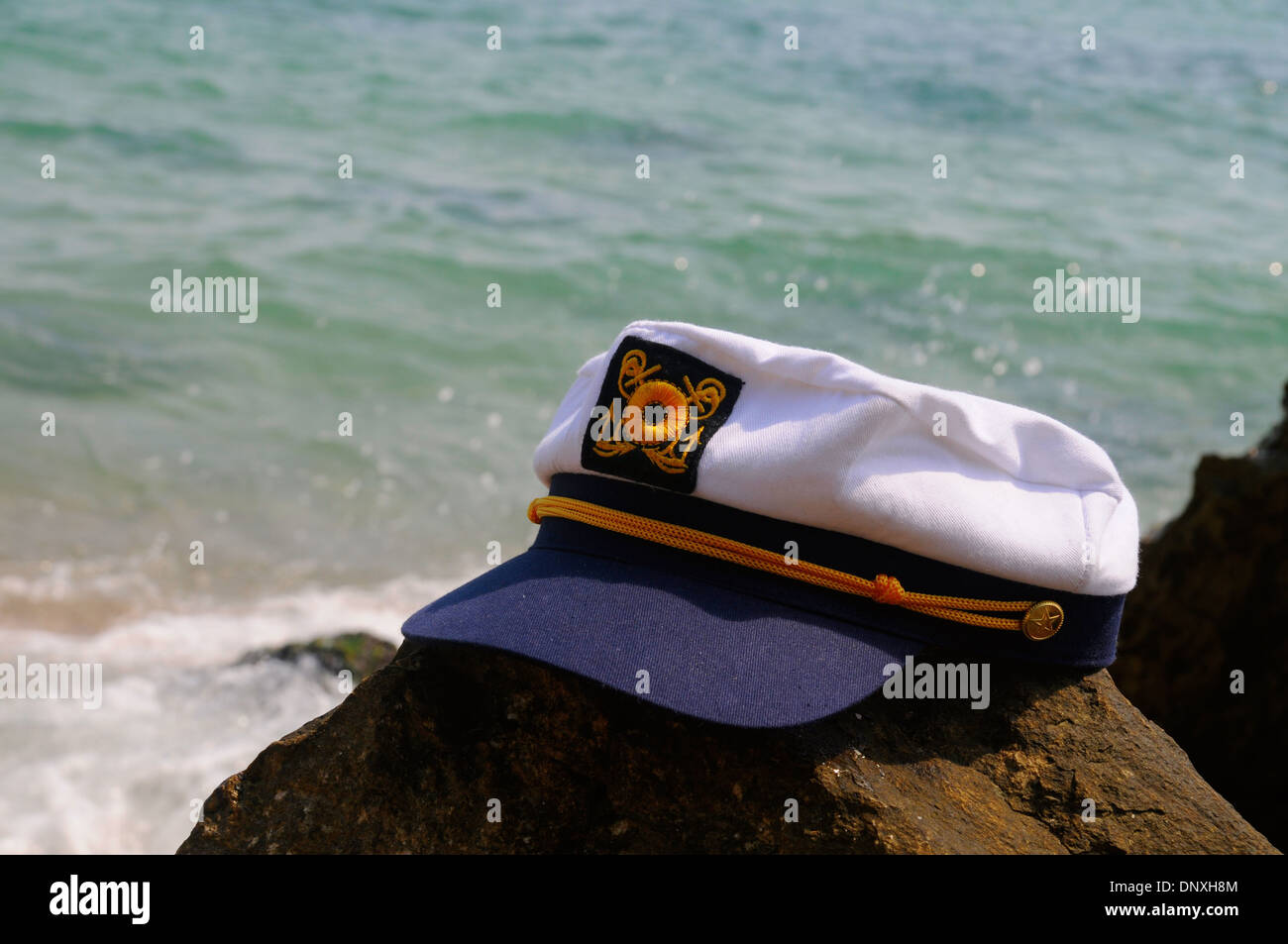 Chapeau de marine Banque de photographies et d'images à haute résolution -  Alamy