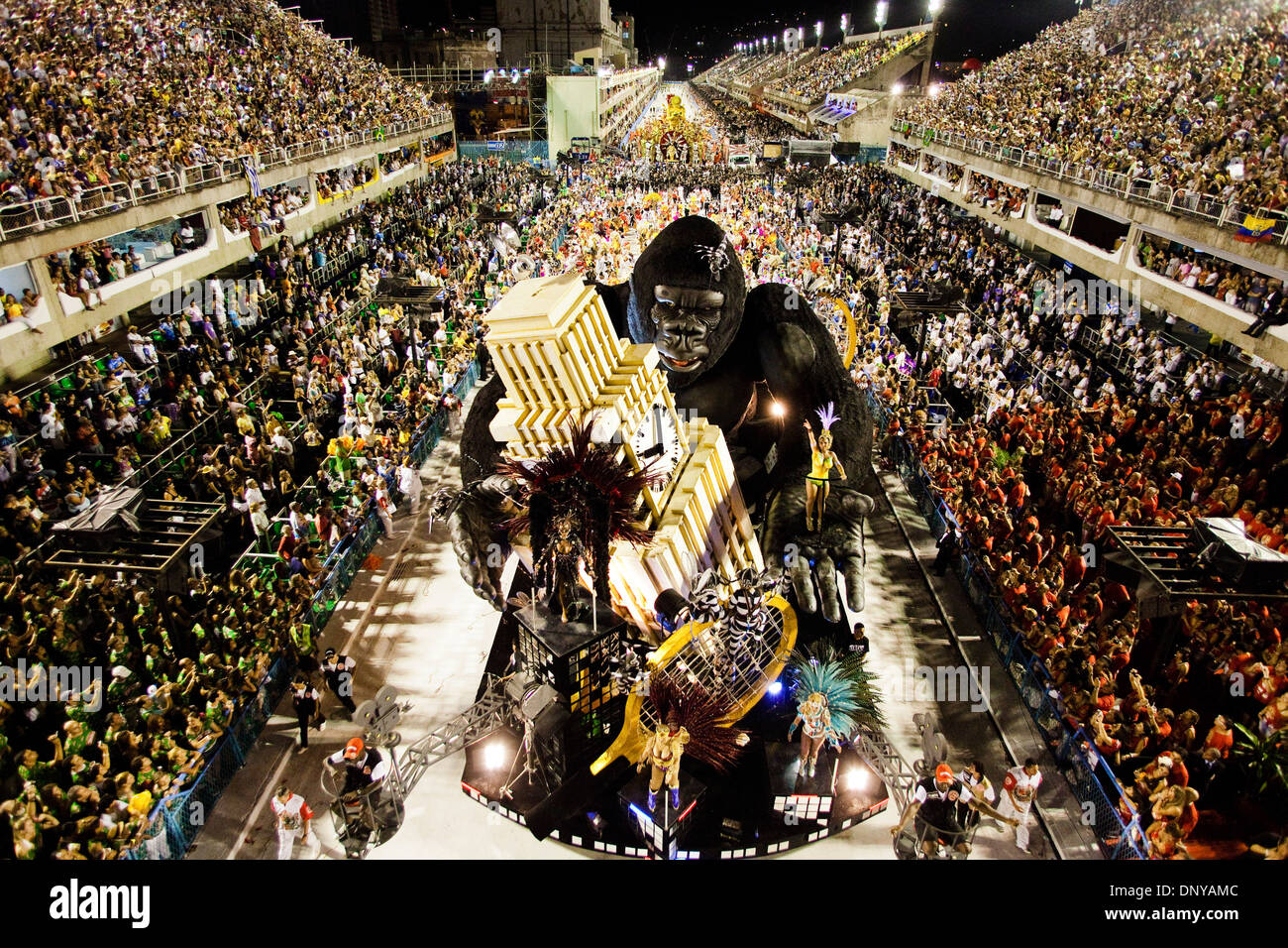 Défilé des écoles de samba, Carnaval de Rio de Janeiro, Brésil. L'École à Salgueiro 2011 parade. Banque D'Images