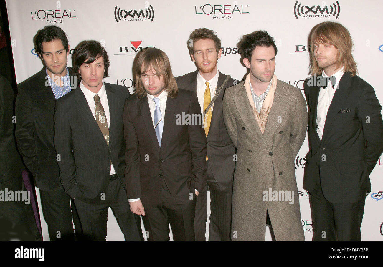 Feb 07, 2006 ; Los Angeles, CA, USA ; Groupe Maroon 5 à la Clive Davis Party Grammy préalable annuelle tenue à l'hôtel Beverly Hilton. Crédit obligatoire : Photo par Paul Fenton/KPA/ZUMA Press. (©) Copyright 2006 by Paul Fenton Banque D'Images