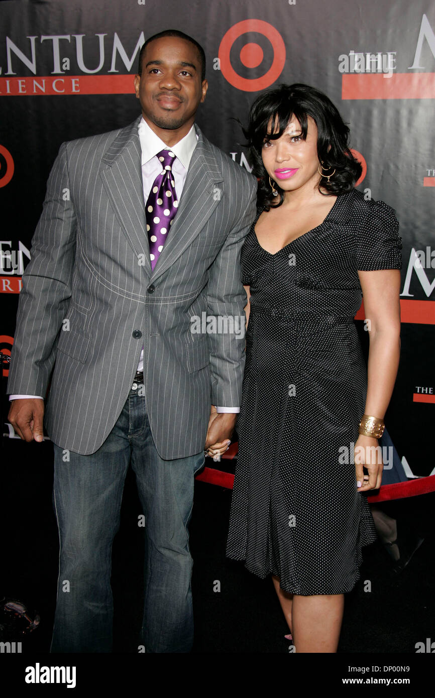 Feb 22, 2006 ; Hollywood, Californie, USA ; acteur Duane Martin et actrice TISHA CAMPBELL-MARTIN à la goulotte de remplissage "siéger" Los Angeles Premiere tenue au El Capitan Theatre. Crédit obligatoire : Photo de Lisa O'Connor/ZUMA Press. (©) Copyright 2006 by Lisa O'Connor Banque D'Images