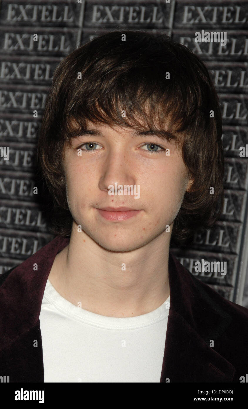 Mar 12, 2006 ; New York, NY, USA ; LIAM AIKEN au 'Thank You for Smoking" New York Premiere qui a eu lieu au MOMA. Crédit obligatoire : Photo par Dan Herrick/KPA/ZUMA Press. (©) Copyright 2006 by Dan Herrick Banque D'Images