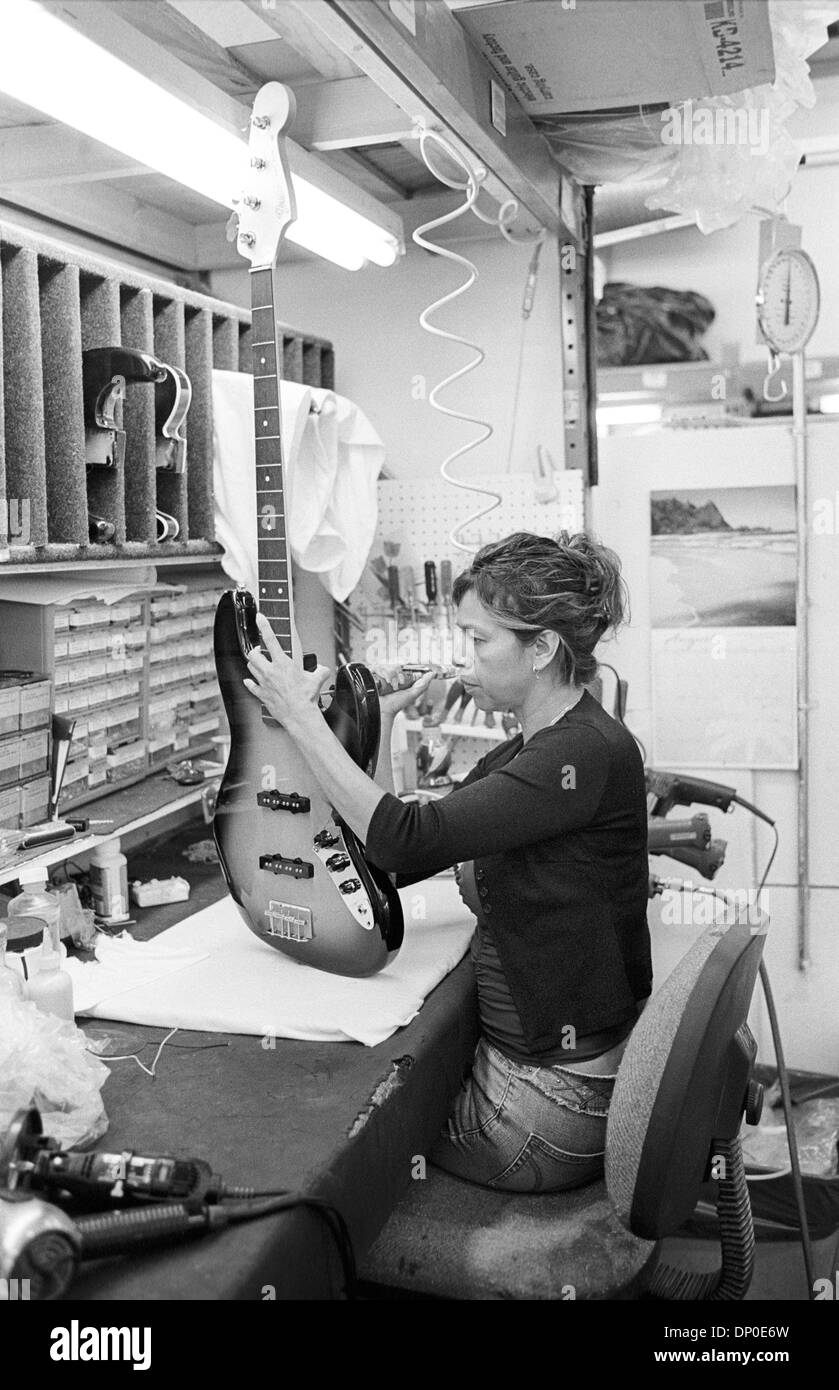 Custom shop guitar Banque d'images noir et blanc - Alamy