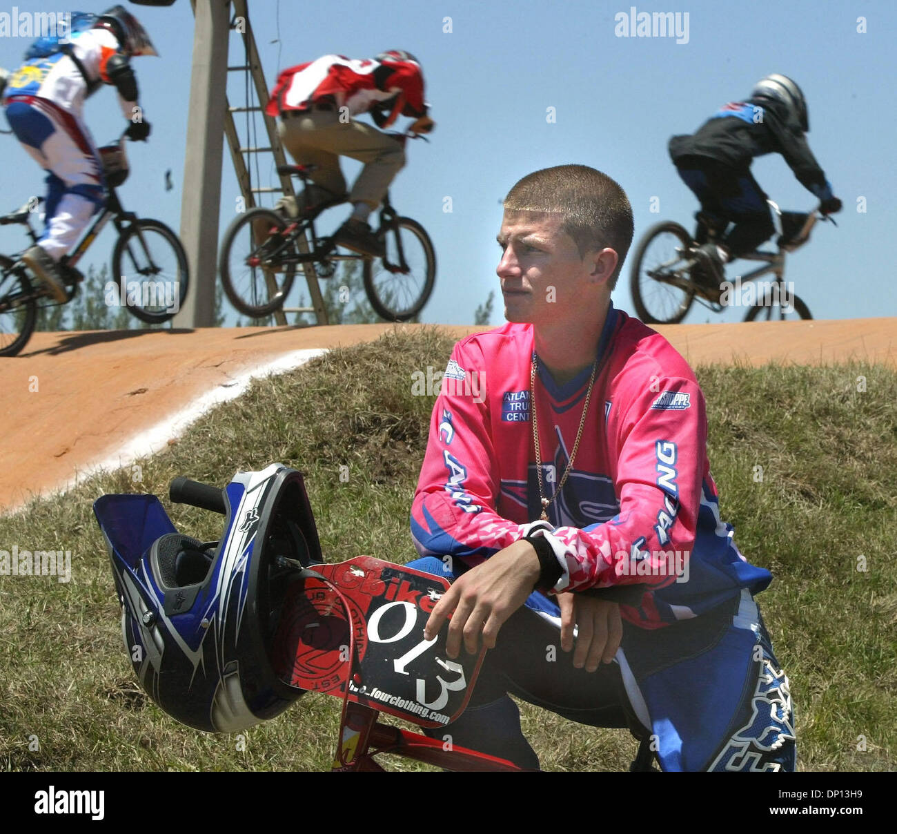 Apr 14, 2006 ; West Palm Beach, FL, USA ; BMXer Justin Davis, 18 ans, de West Palm Beach. Crédit obligatoire : Photo par Taylor Jones/Palm Beach Post/ZUMA Press. (©) Copyright 2006 par Palm Beach Post Banque D'Images