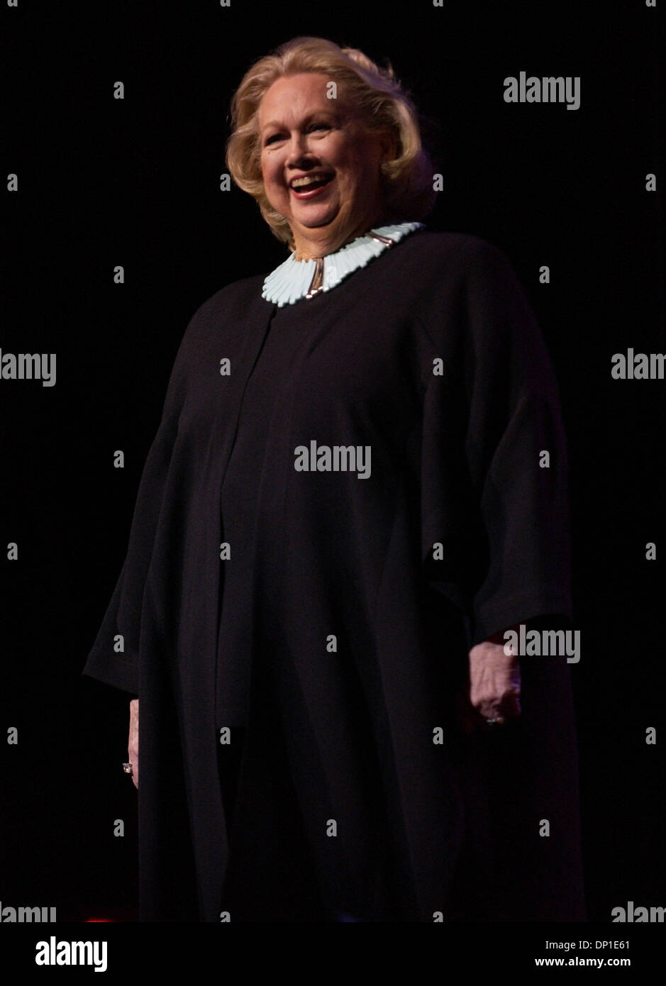 Apr 29, 2006 ; Raleigh, NC, USA ; Chanteur légendaire BARBARA COOK effectue vivre en Caroline du Nord pour la première fois en 25 ans à Thalian Hall situé à Wilmington. Crédit obligatoire : Photo par Jason Moore/ZUMA Press. (©) Copyright 2006 par Jason Moore Banque D'Images