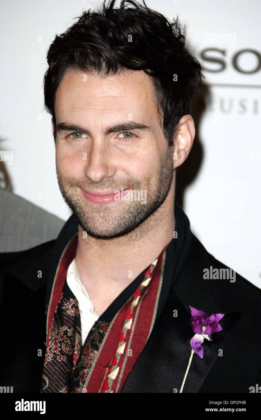 Le 2 mai 2006 - Roosevelt Hotel, Los Angeles, USA - ADAM LEVINE.Maroon 5.SONY BMG GRAMMY Awards 2006 PARTIE.Roosevelt Hotel, Los Angeles, USA.08-Feb-06.65188.K47699 AQL.CREDIT : crédit(Image : © Globe Photos/ZUMAPRESS.com) Banque D'Images