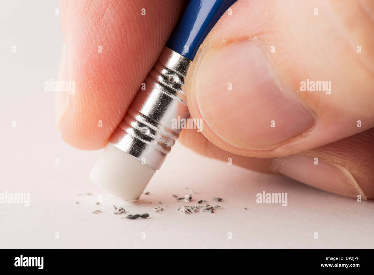 Gommage avec gomme à crayon Banque D'Images