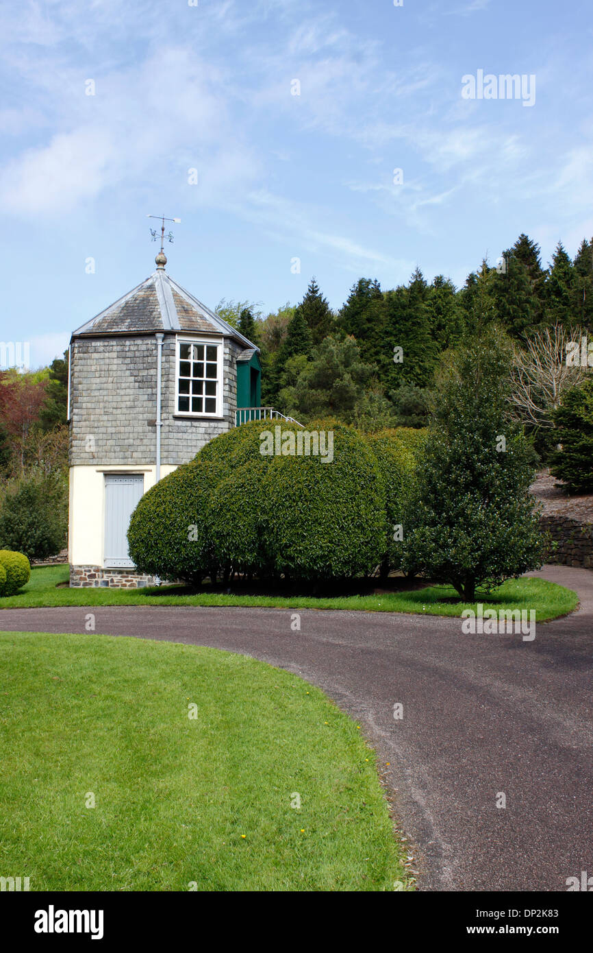 Le PALMER HOUSE GAZEBO DANS LE MOTIF DE RHS ROSEMOOR. DEVON UK. Banque D'Images