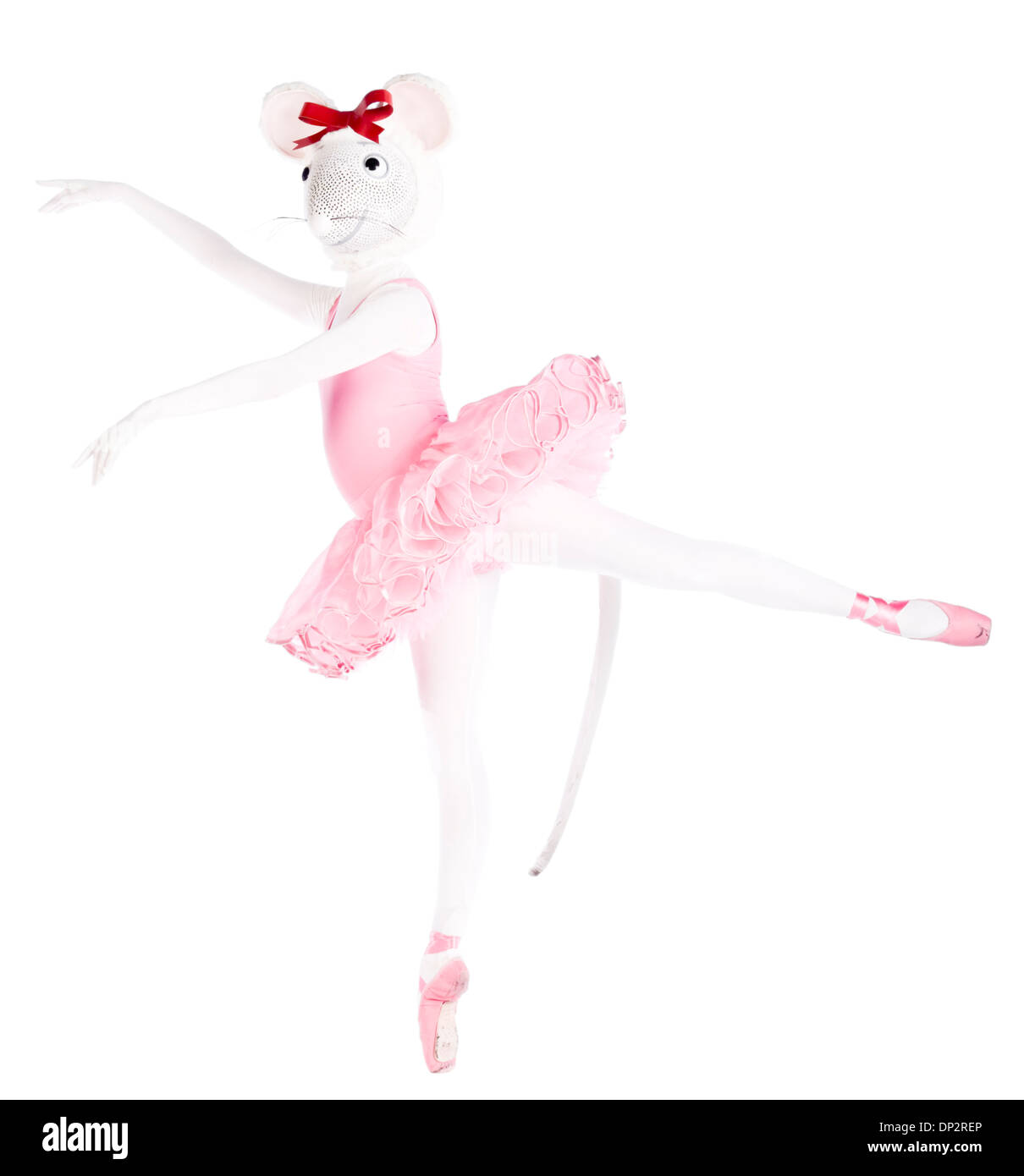 Angelina Ballerina en pointe à la recherche dans l'appareil photographié dans le studio. Banque D'Images