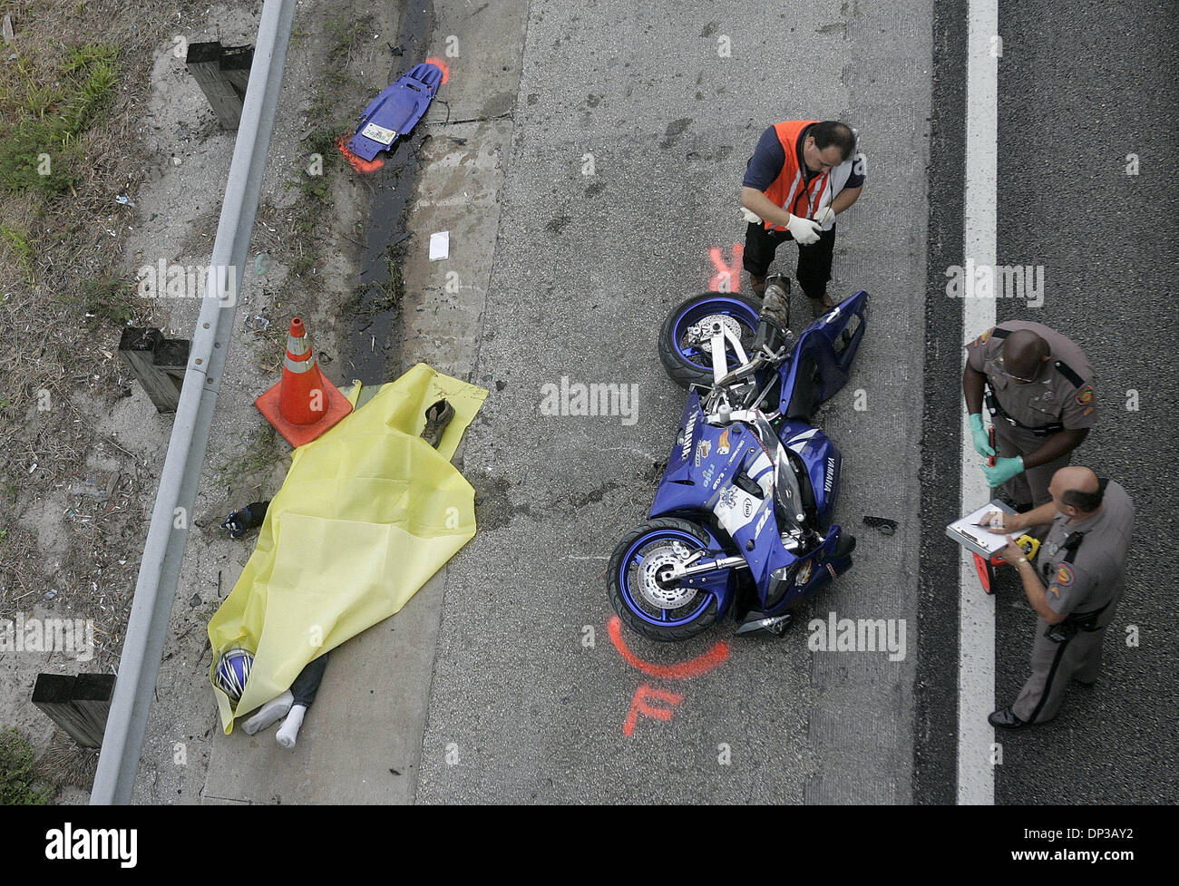 Accident de moto mortel Banque de photographies et d'images à haute  résolution - Alamy