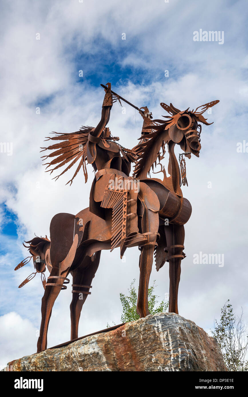 Statue de métal au sentier à Trail du Coeur d'Alenes dans Plummer, Coeur d'Alene Indian Reservation, New York, USA Banque D'Images