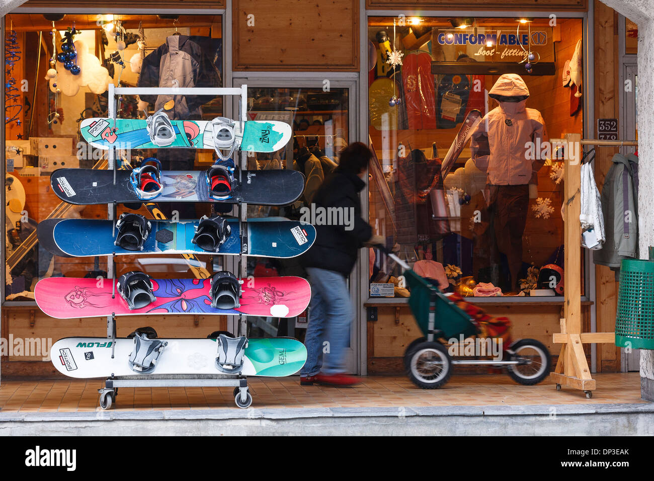Boutique de ski, Argentière, Alpes, Savoie, France, Europe Banque D'Images