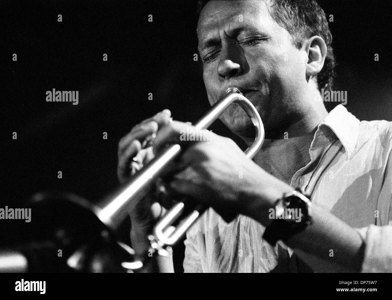 Jul 01, 2006 - Vancouver, Colombie-Britannique, Canada - trompettiste de jazz norvégien Nils Petter Molvaer effectue au Commodore Ballroom à Vancouver. Molvaer est considérée comme une pionnière dans le nu-jazz et surtout la fusion du jazz et de la musique électronique. (Crédit Image : © Sergei Bachlakov/ZUMApress.com) Banque D'Images