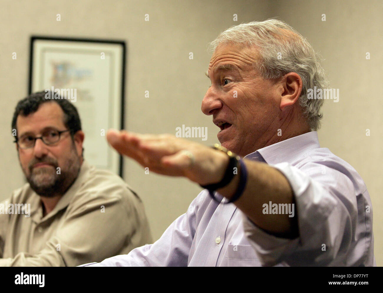 Nov 06, 2006 ; Los Angeles, CA, USA ; Andy Stern, président du Syndicat international des employés de Service (SEIU), CLC. Crédit obligatoire : Photo par Ringo Chiu/ZUMA Press. (©) Copyright 2006 par Ringo Chiu Banque D'Images