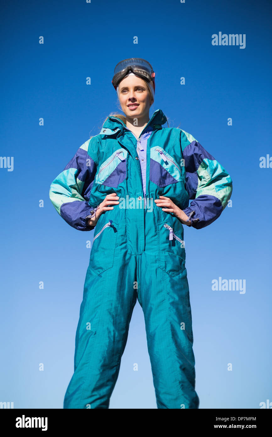 Combinaison de ski Banque de photographies et d'images à haute résolution -  Alamy