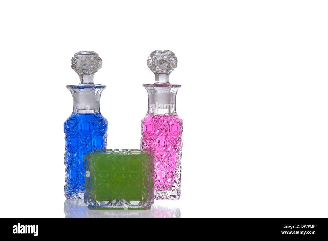 Rose, bleu et vert cristal de verre décoratif avec fortifiez-structure de facette Banque D'Images