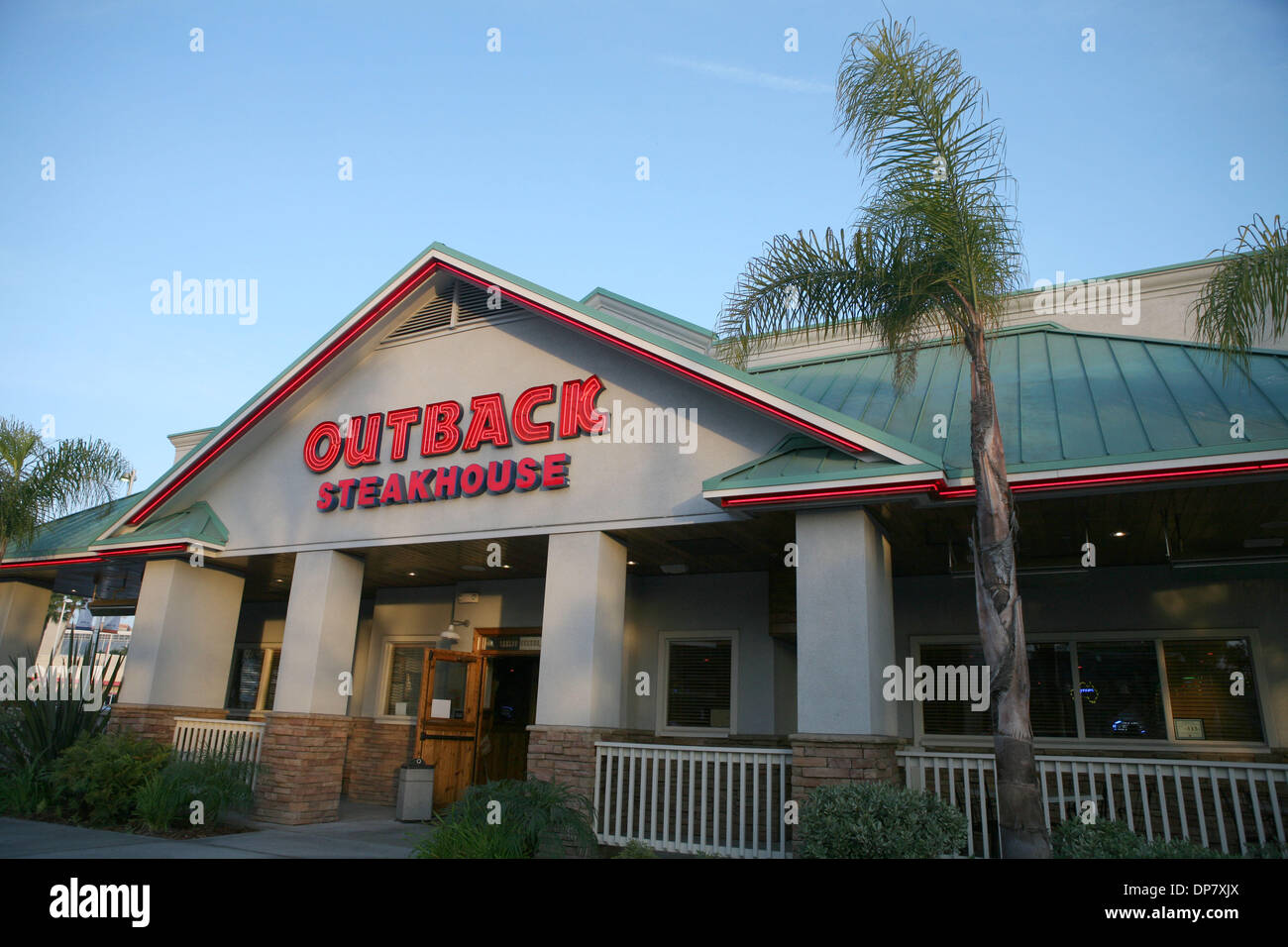 Nov 26, 2006 ; Long Beach, CA, USA ; l'Outback Steakhouse Restaurant chain à Long Beach. Crédit obligatoire : Photo par Marianna Massey Jour/ZUMA Press. (©) Copyright 2006 par Marianna jour Massey Banque D'Images