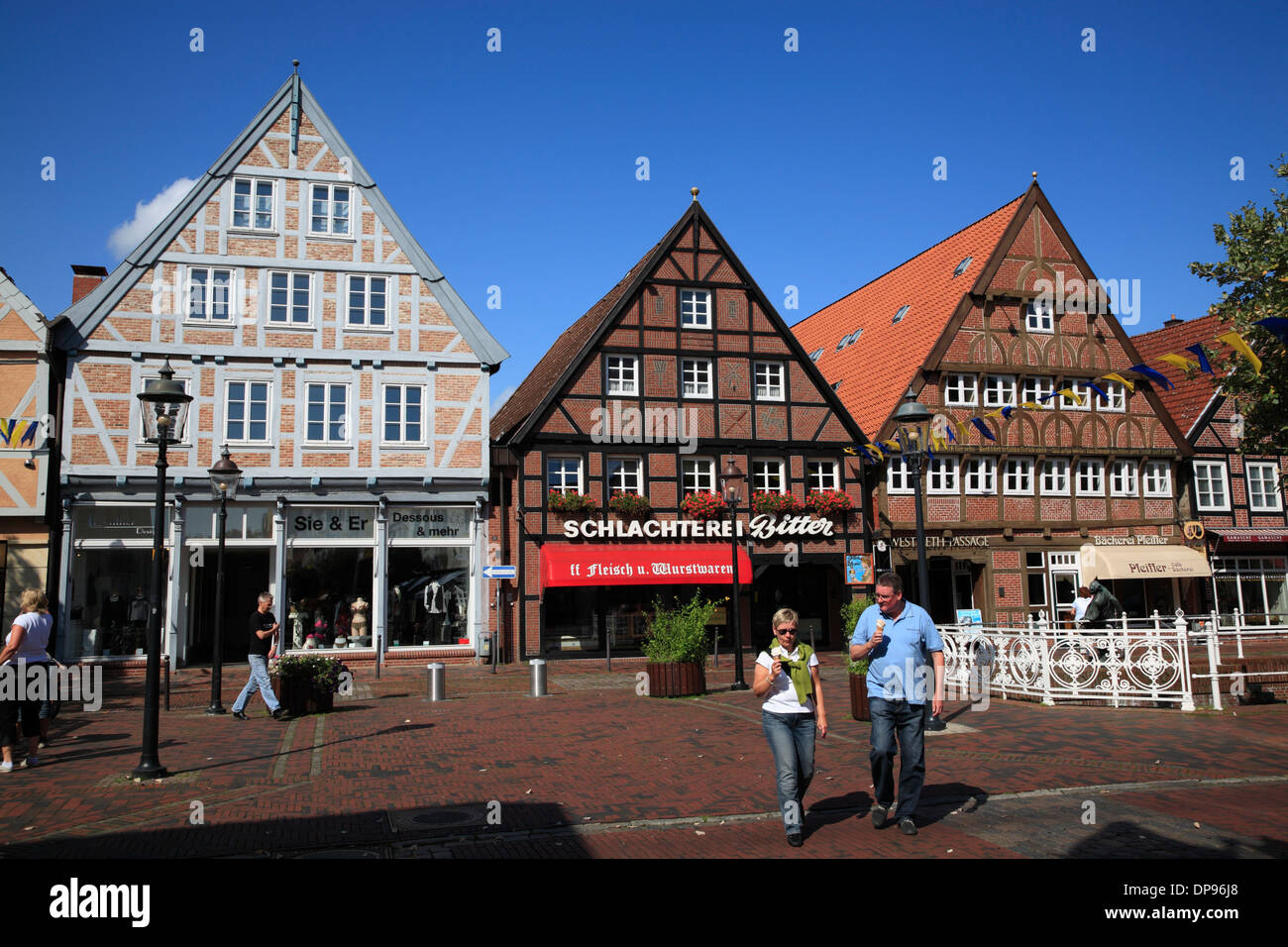 Maisons anciennes à Buxtehude, Altes Land area, Basse-Saxe, Allemagne, Europe Banque D'Images