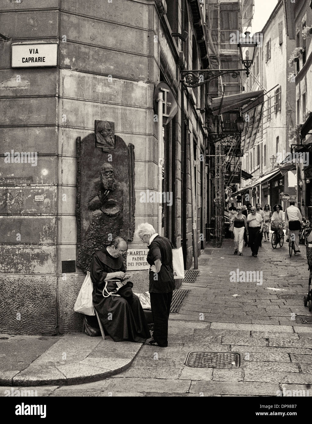 Rue étroite dans le marché dans le centre de Bologna Orefici, connue comme la capitale gastronomique de l'Italie. Banque D'Images