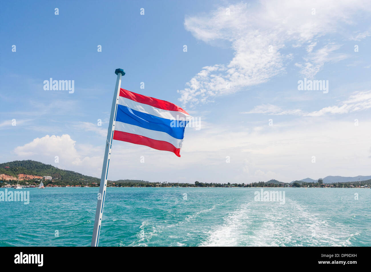 Drapeau de la Thaïlande avec voile service à Koh Pha Ngan island Banque D'Images