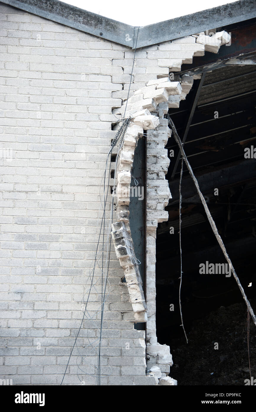 Mur pignon effondrement structurel Banque D'Images