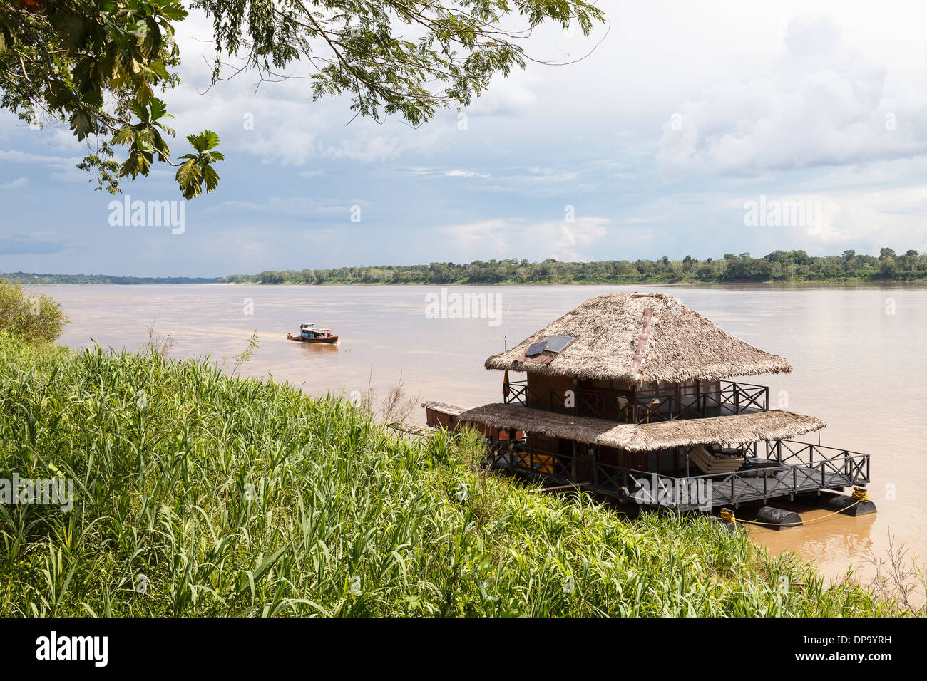 Hôtel bateau rivière dans Amazones, Amacayacu, fleuve Amazone, la Colombie, l'Amérique Banque D'Images