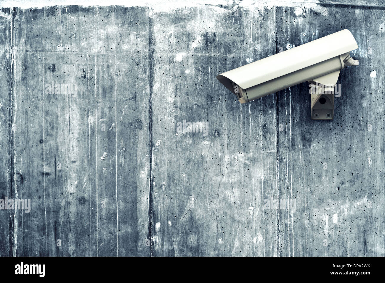 Caméra CCTV. Caméra de sécurité sur le mur. La protection de la propriété privée. Banque D'Images