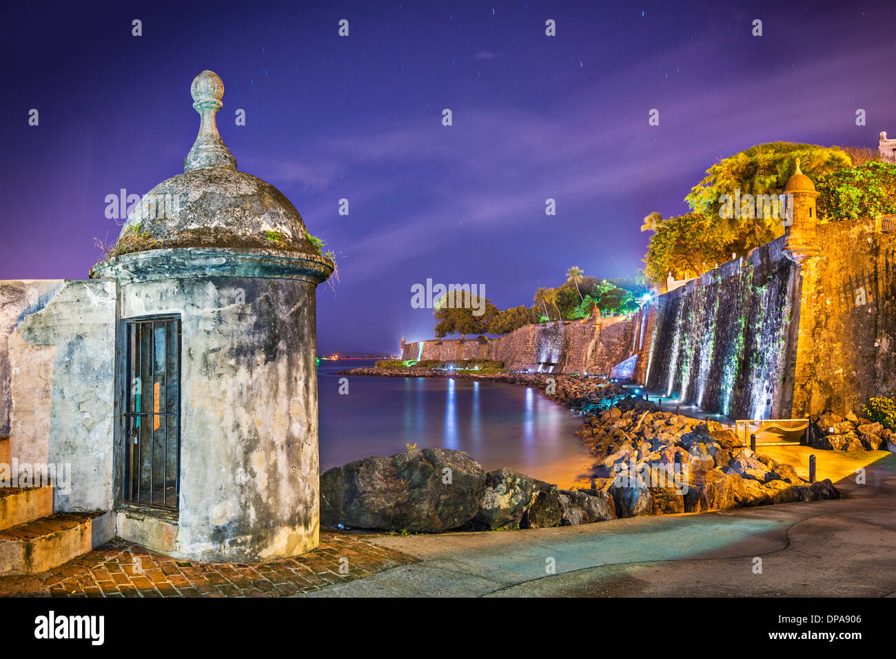 San Juan, Puerto Rico côte à Paseo de la Princesa. Banque D'Images