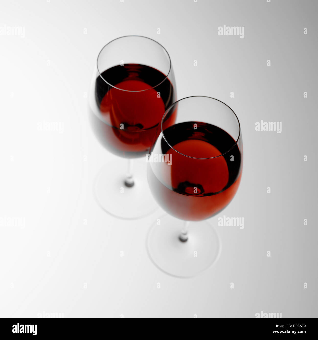 Deux verres de vin rouge Banque D'Images