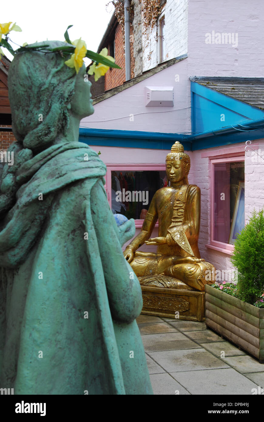 Sculptures à l'expérience de Glastonbury Glastonbury en Angleterre Somerset High Street Banque D'Images