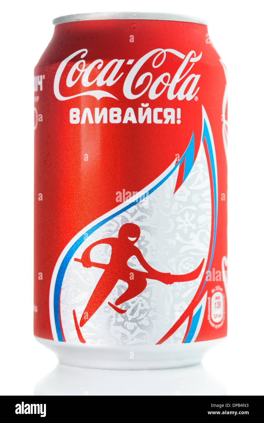 Le coca-cola peut avec l'emblème des Jeux Olympiques d'hiver de 2014 à Sotchi Banque D'Images