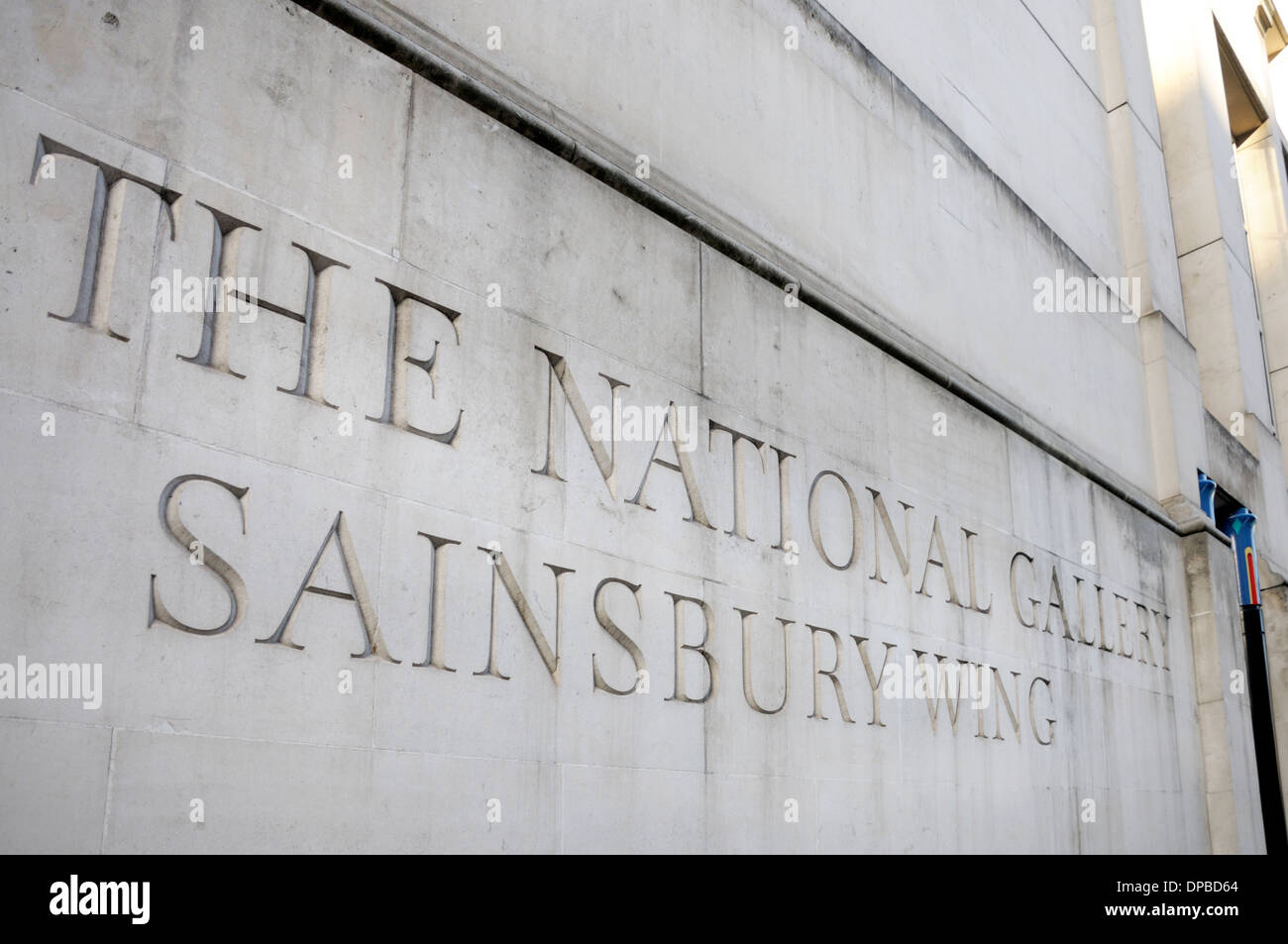 Londres, Angleterre, Royaume-Uni. La Galerie nationale, Sainsbury Wing, Trafalgar Square. Banque D'Images