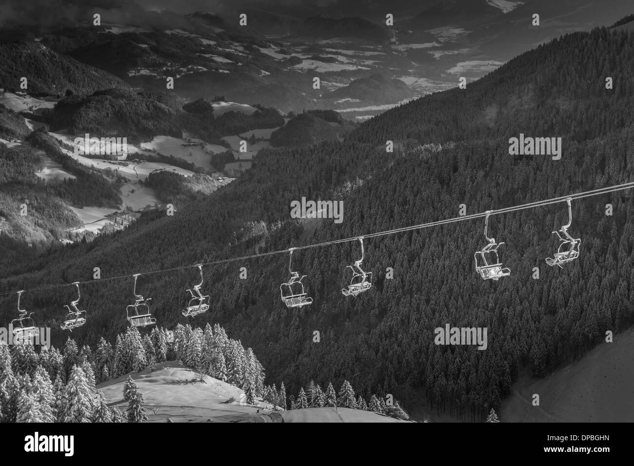 Allemagne, Bavière, Sudelfeld, montagnes en hiver, télésiège Banque D'Images