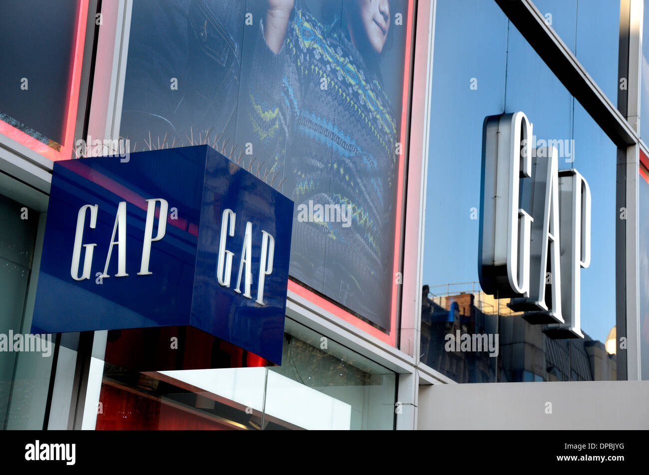 Londres, Angleterre, Royaume-Uni. Boutique GAP Banque D'Images