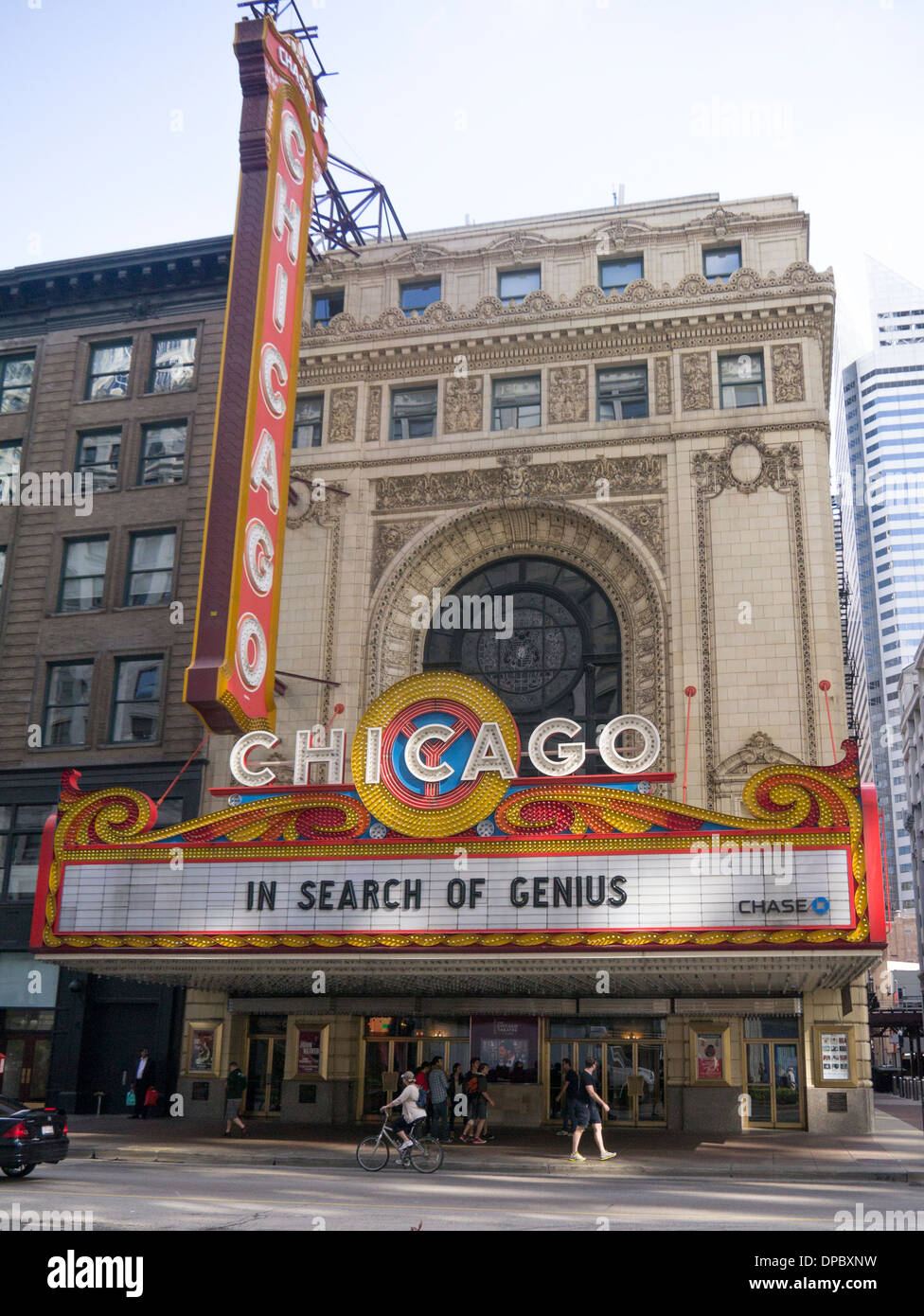 Le Chicago Theatre, à l'origine l'Balaban and Katz Chicago Theater, est un théâtre landmark sur North State Street, Chicago Banque D'Images