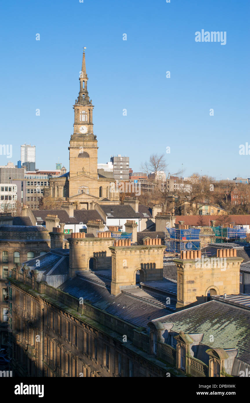 Des rangées de pots de cheminée et de l'église All Saints Newcastle upon Tyne North East England UK Banque D'Images
