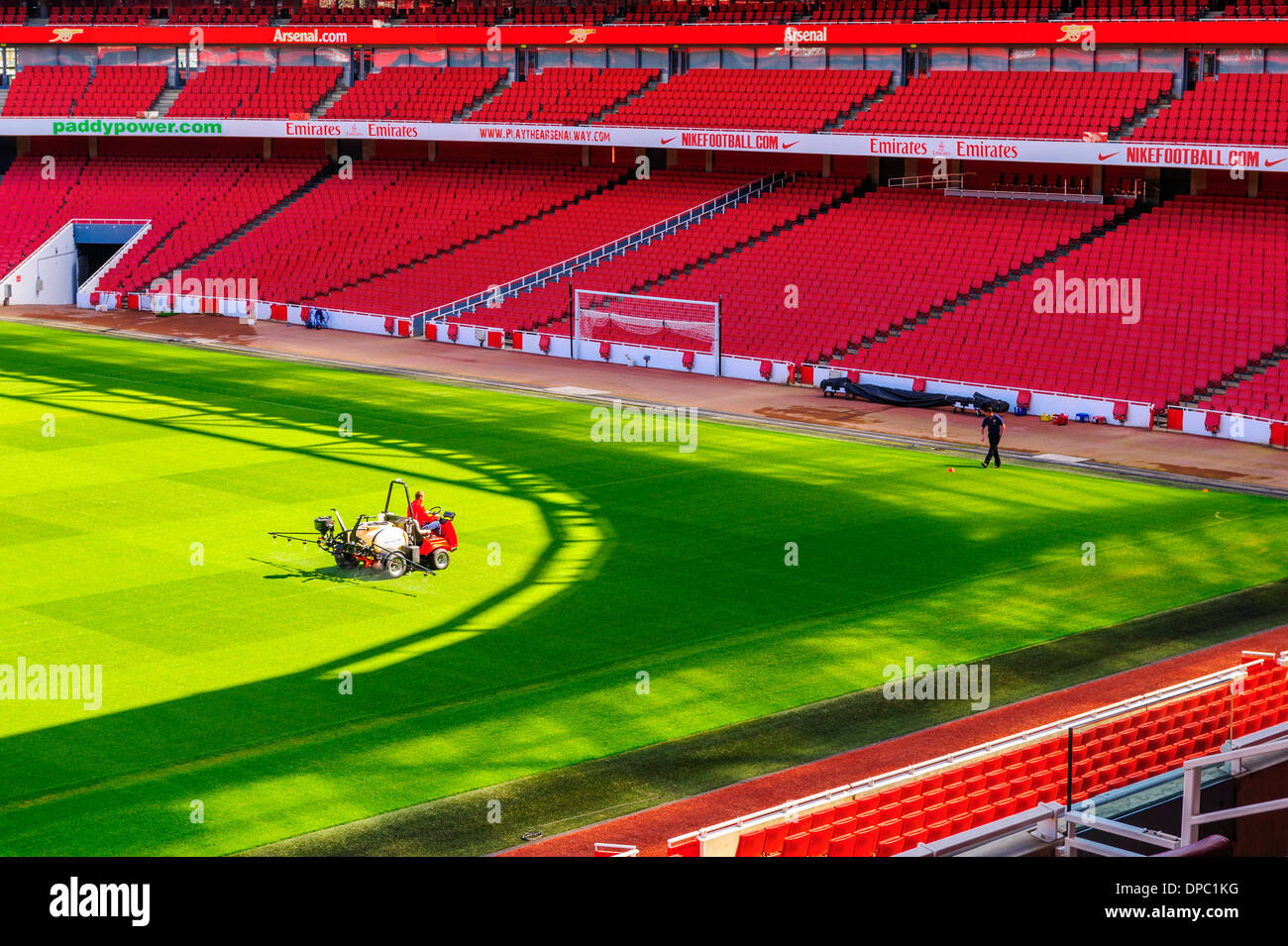 N'est pas d'être arrosé et à l'Emirates Stadium, domicile du Club de Football d'Arsenal, Londres, Angleterre Banque D'Images