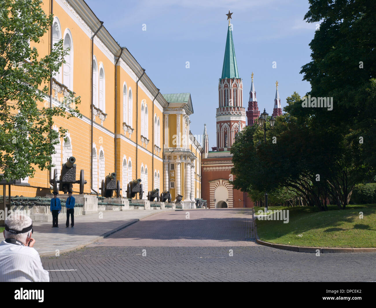 Le Kremlin de Moscou, Russie, des édifices gouvernementaux, des gardes, des chanoines et photographiant tourist Banque D'Images