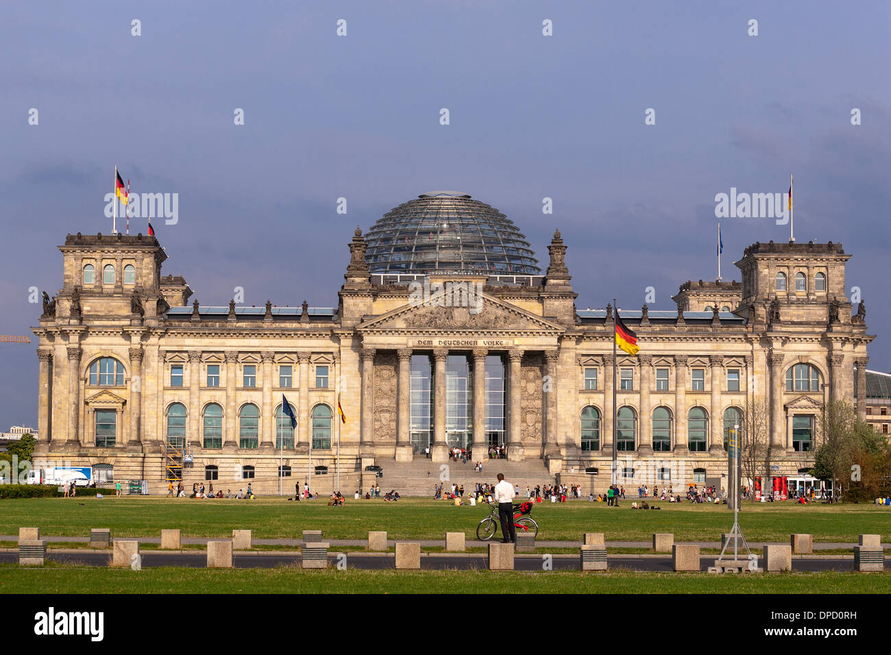 Bâtiment du Reichstag, à jour. Berlin. L'Allemagne. Banque D'Images