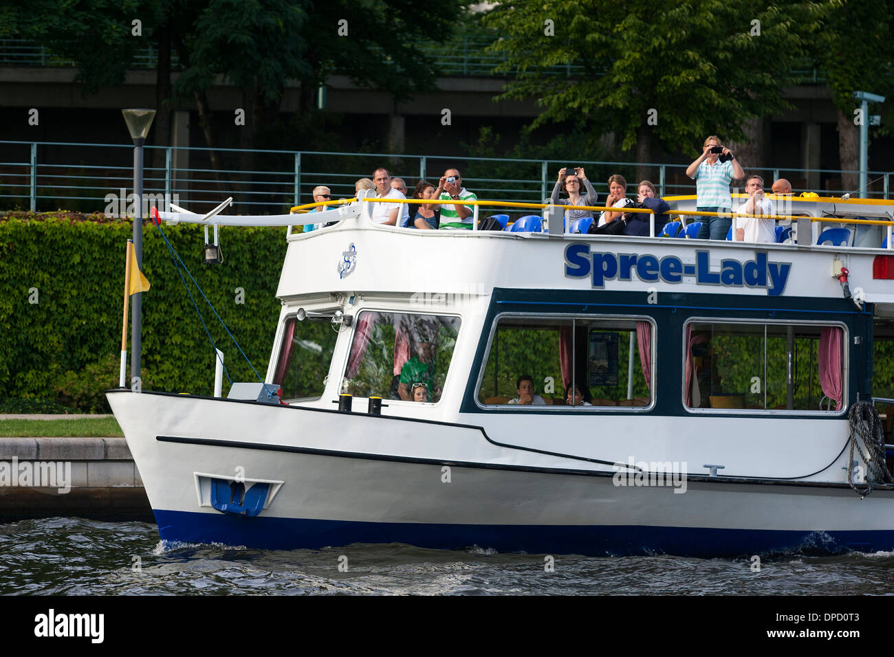Croisière sur la Spree à Berlin. L'Allemagne. Banque D'Images