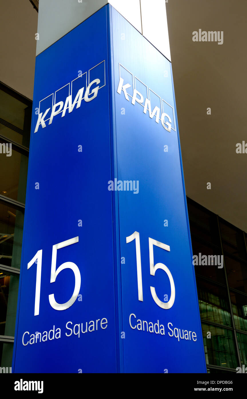Londres, Angleterre, Royaume-Uni. Docklands/Canary Wharf. Siège de KPMG, 15 Canada Square Banque D'Images