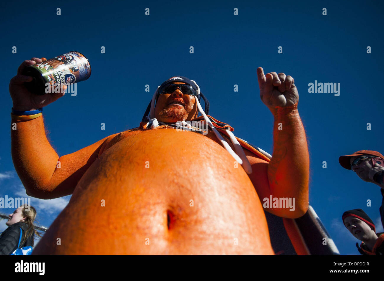 Denver, Etats-Unis. 12Th Jan, 2014. Billie Martin se prépare pour le jeu à Sports Authority Field at Mile High avant l prendre sur les Chargers de San Diego dans l'AFC divisional playoffs à Denver. © Plus Sport Action/Alamy Live News Banque D'Images