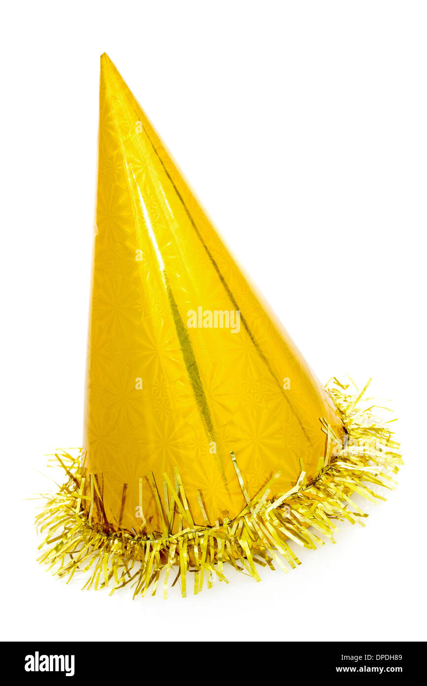 Golden party hat cone, isolé sur un fond blanc. Banque D'Images