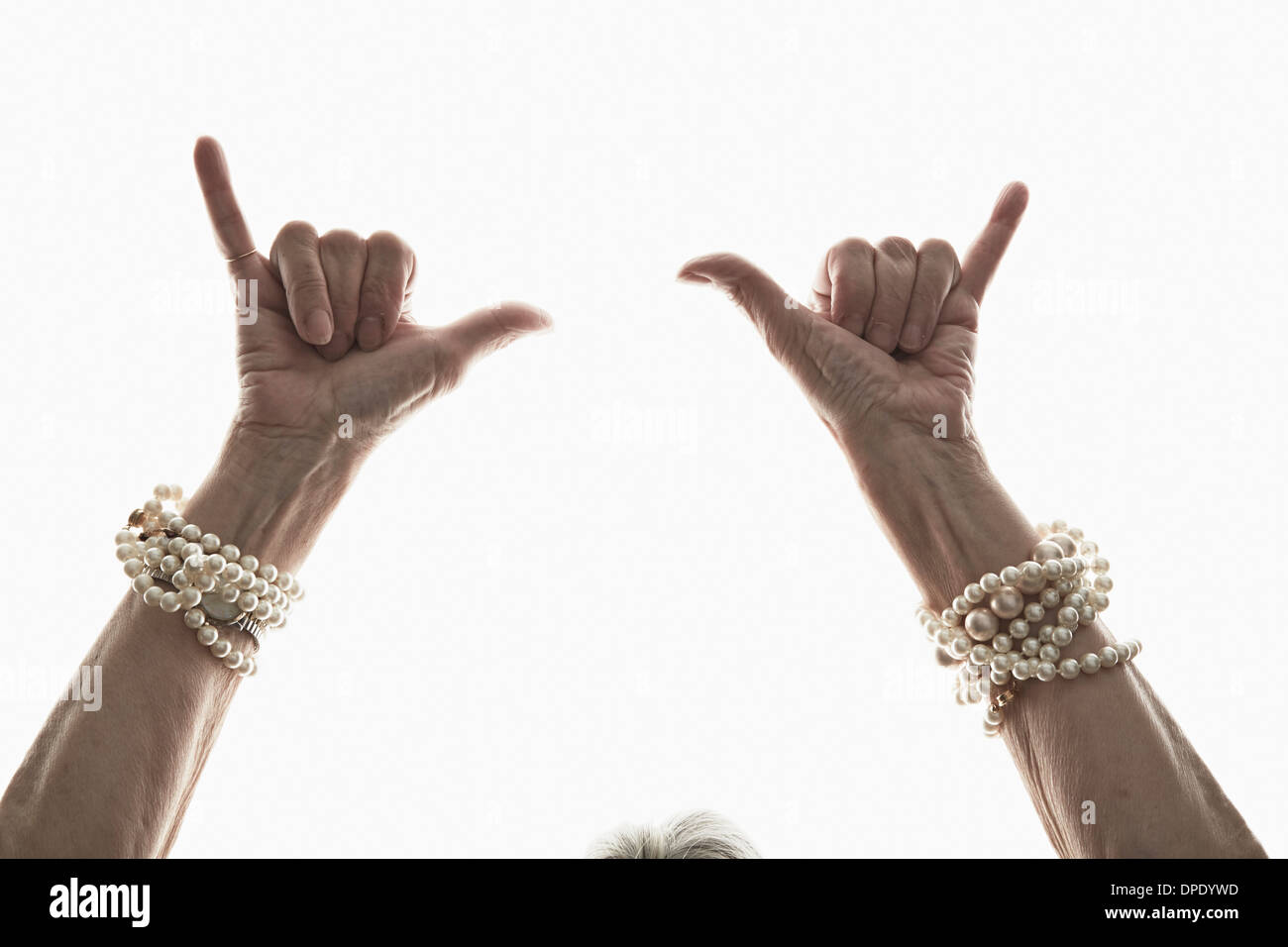 Studio shot of woman's hands gesturing Banque D'Images
