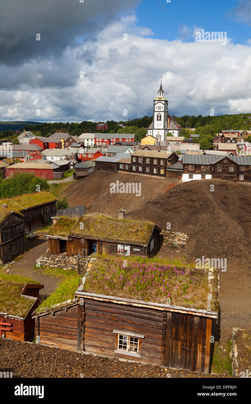 L'ancienne ville minière de Røros, comté, district de Gauldal Sor-Trondelag, Norway, Scandinavia, Europe Banque D'Images