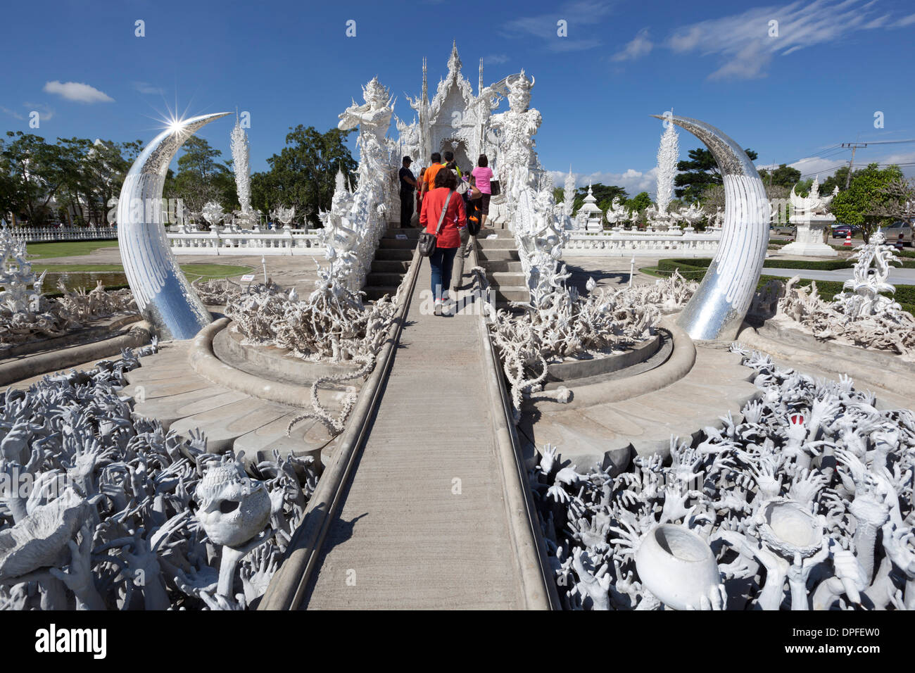 Entrée de la Wat Rong Khun (Temple blanc), Chiang Rai, Thaïlande du Nord, Thaïlande, Asie du Sud, Asie Banque D'Images