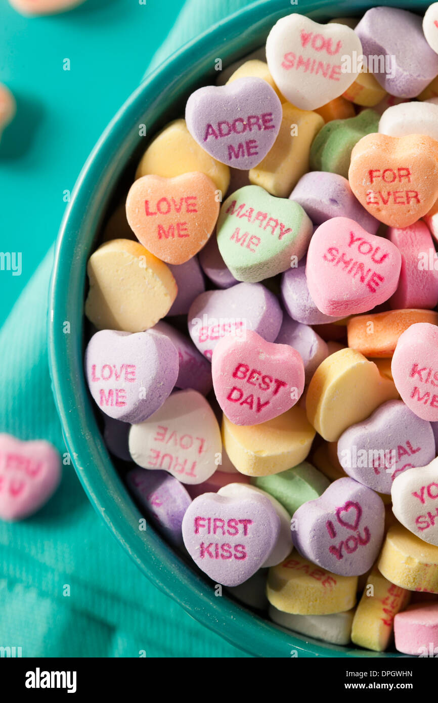 Conversation Bonbons colorés Coeurs pour la Saint-Valentin Banque D'Images