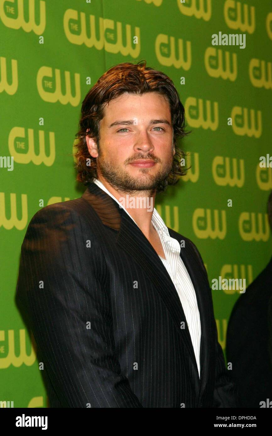 17 mai 2006 - New York, New York, États-Unis - K48131ML.L'UPFRONT CW TAPIS ROUGE de Madison Square Garden, NEW YORK New York. 05-18-2006. - 2006.Tom Welling(Image Crédit : © Mitchell Levy/Photos/ZUMAPRESS.com) Globe Banque D'Images