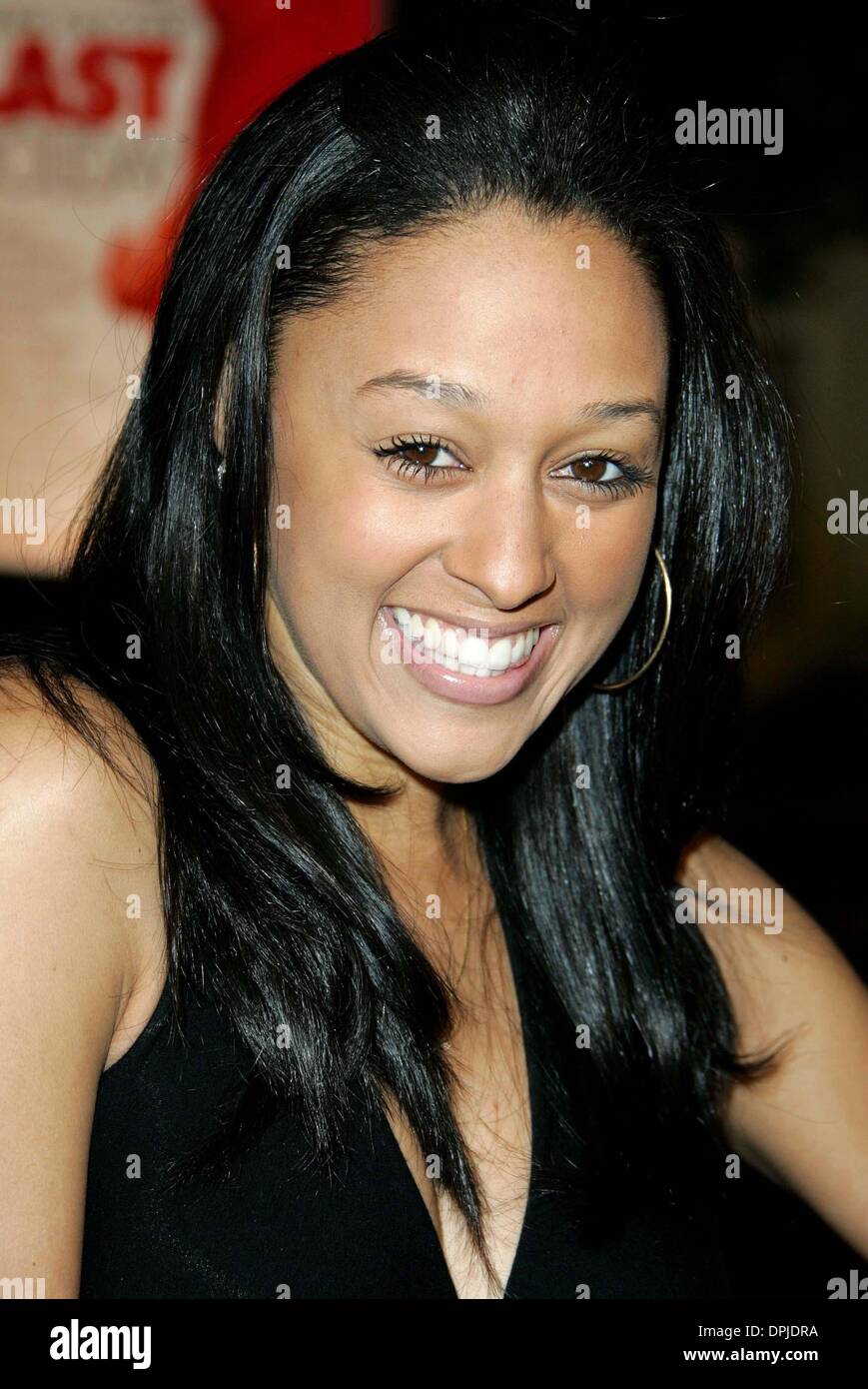 20 février 2006 - Hollywood, Los Angeles, USA - TIA MOWRY.MUSICIEN.dernières vacances, PREMIERE.Cinerama Dome, Hollywood, Los Angeles, USA.01-12-2006.LAP63428.K46879.par crédit (crédit Image : © Globe Photos/ZUMAPRESS.com) Banque D'Images